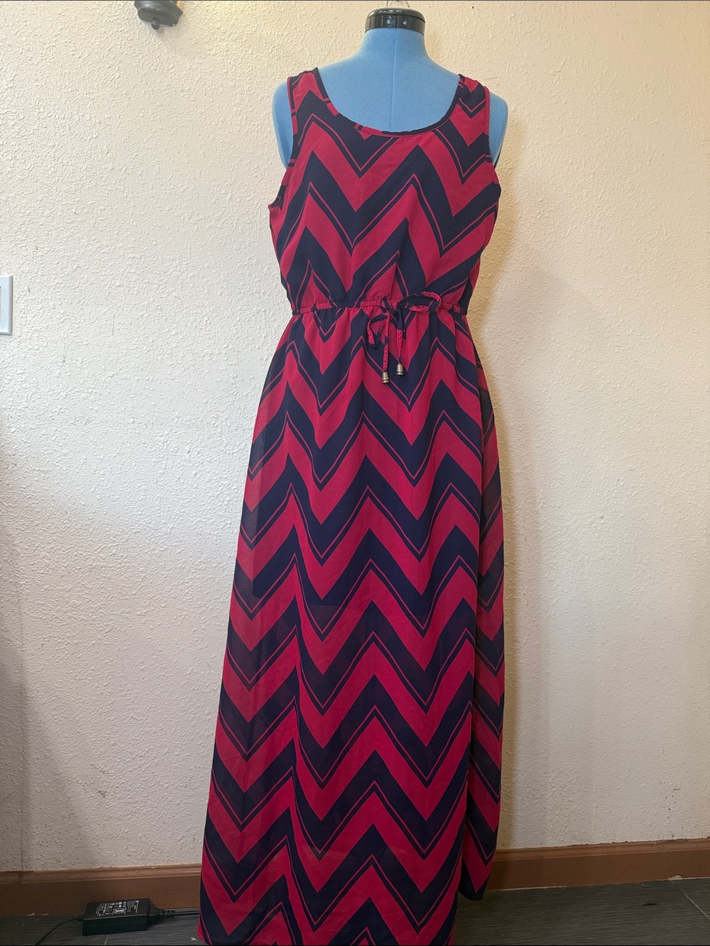 indulge Sleeveless Chevron Maxi Dress in Red and Black